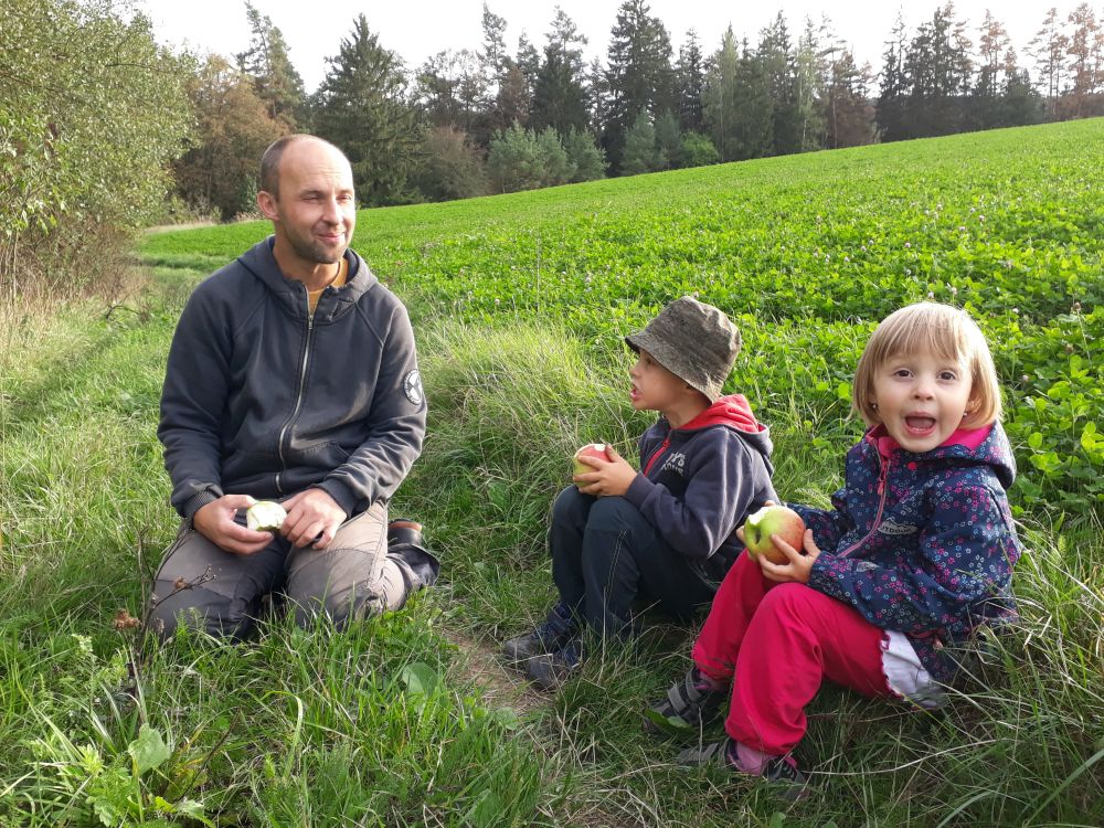 Odpočívka, baštíme to co jsme natrhali