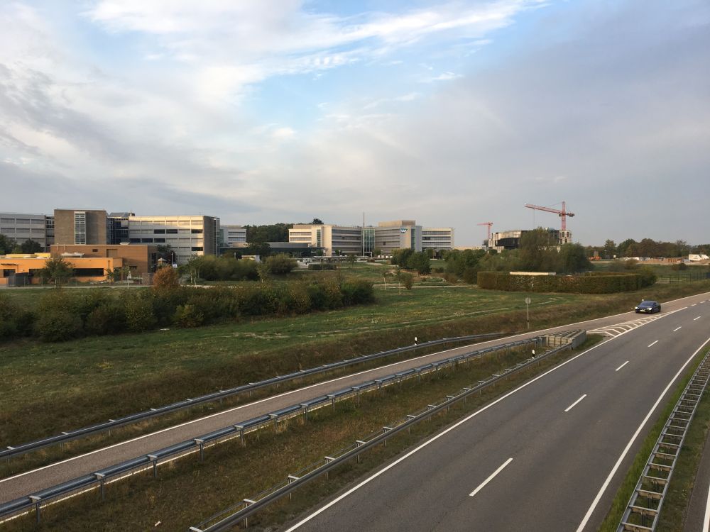 Pro Leonardo se staví nová budova