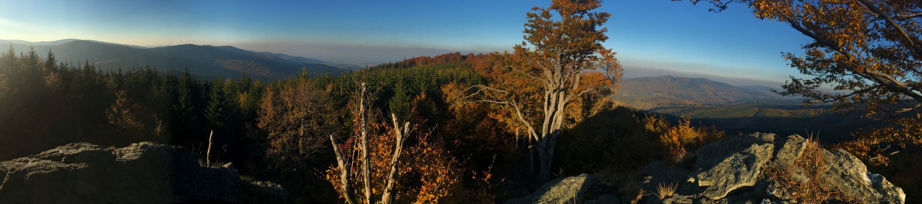 Z Vysokého hřbetu, čekám tady na Peťana a Báru