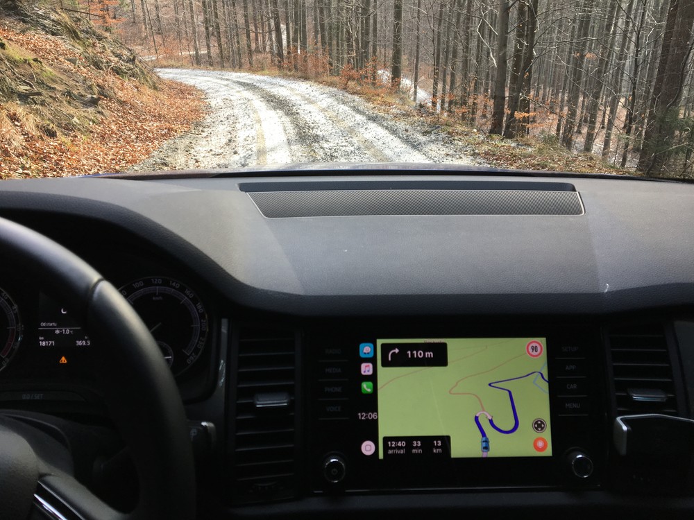 Waze spolehlivě naviguje i v lese