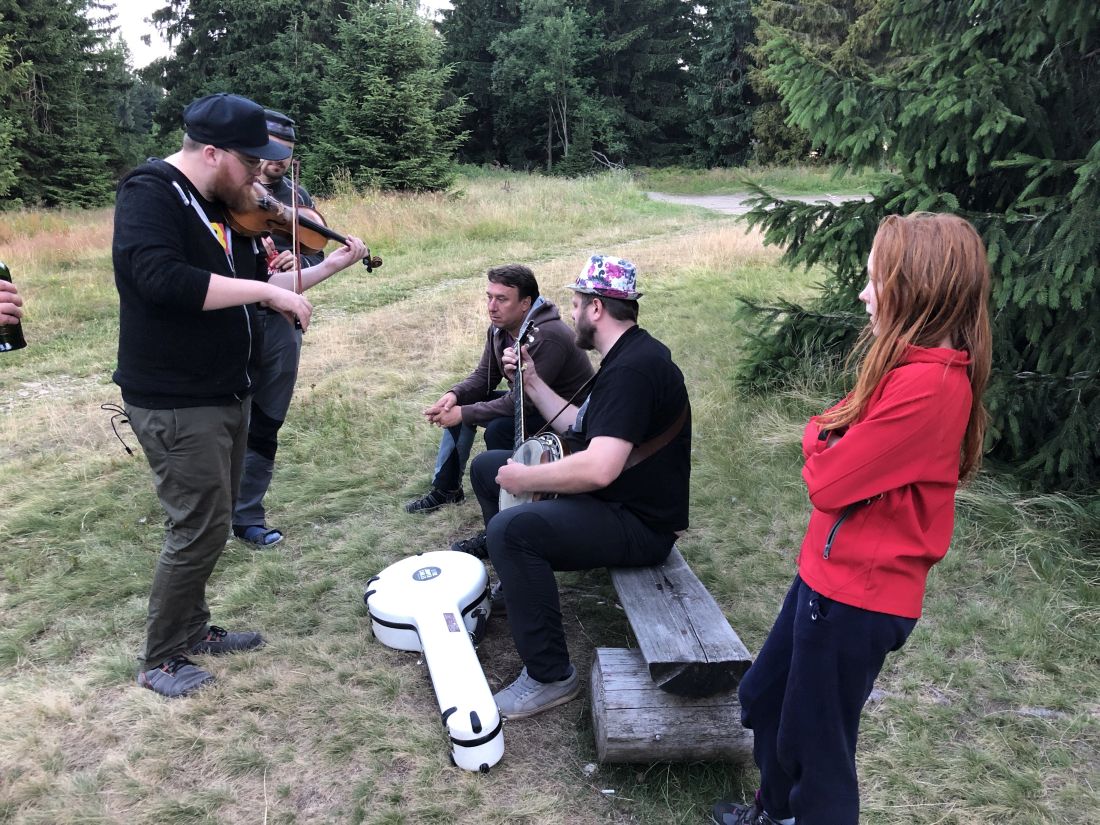 Tady se nacvičuje Big Foot.