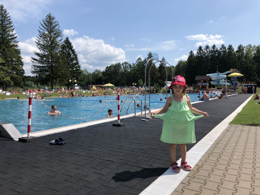 V Třinci na koupáku před odjezdem zpět do Brna