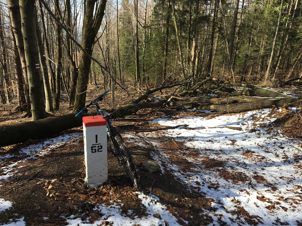 Cestou necestou někde kolem Ostrého vrchu.