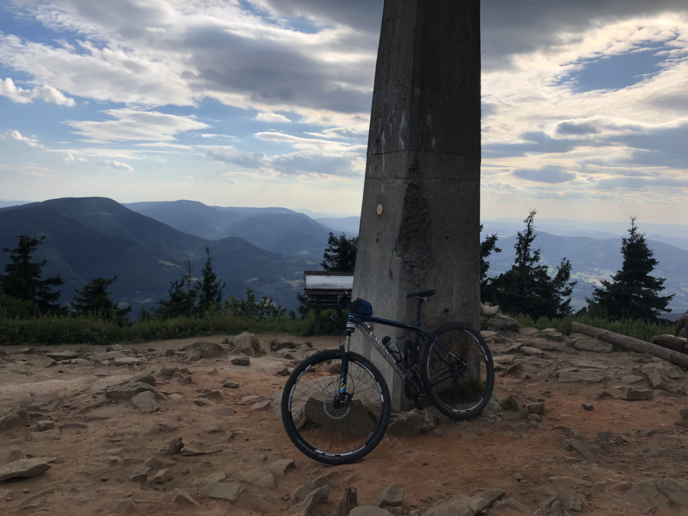 Jsem tady, teď stejnou cestou zpátky na Ostrý