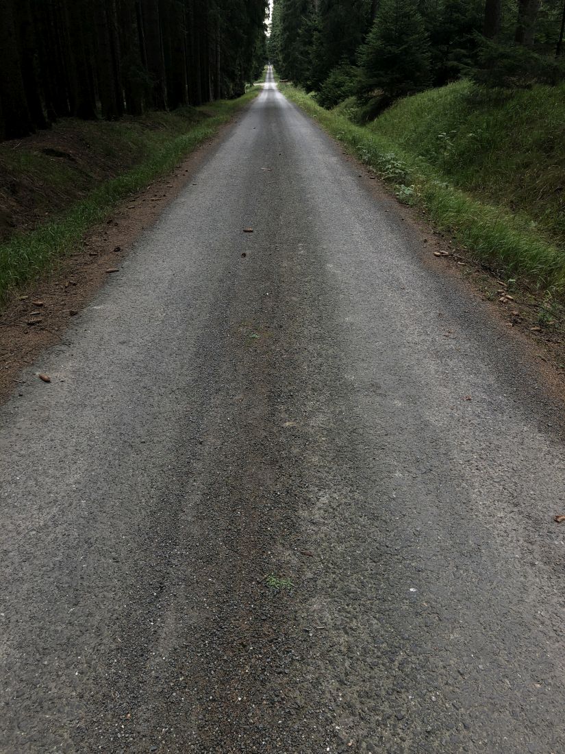 Nekonečná "Mokrá silnice"