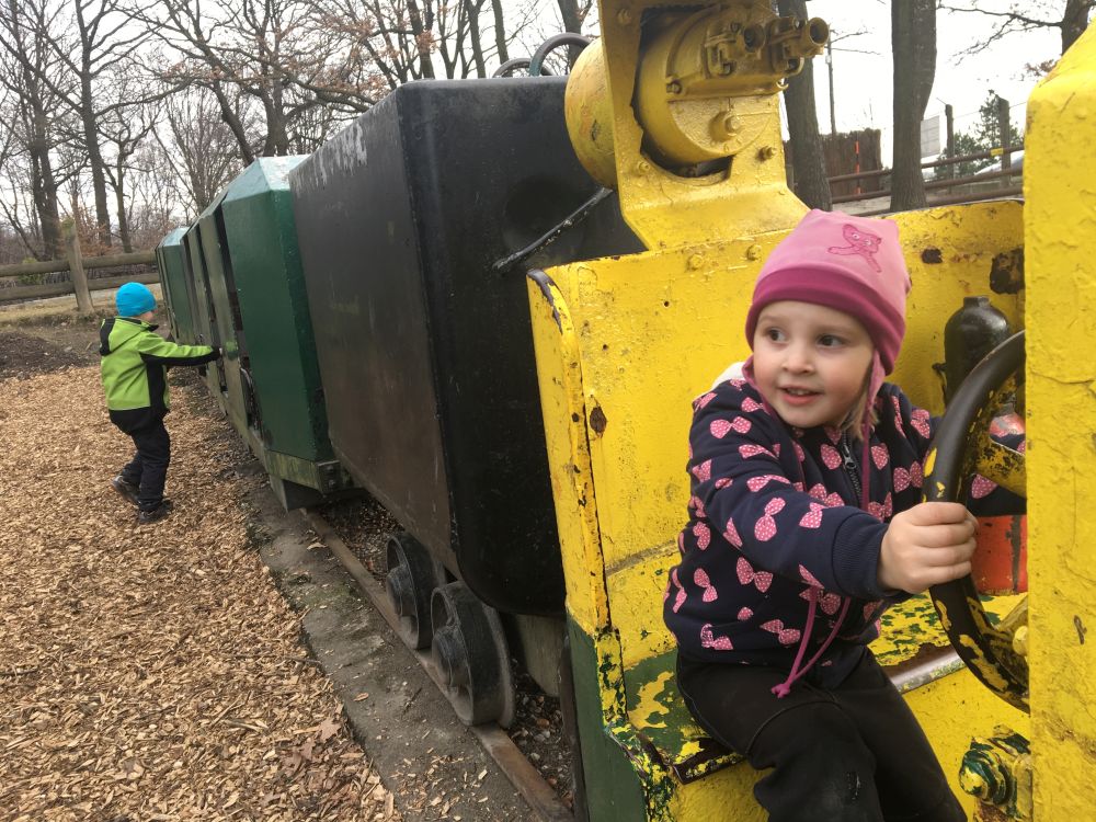 Další dlouhá zastávka