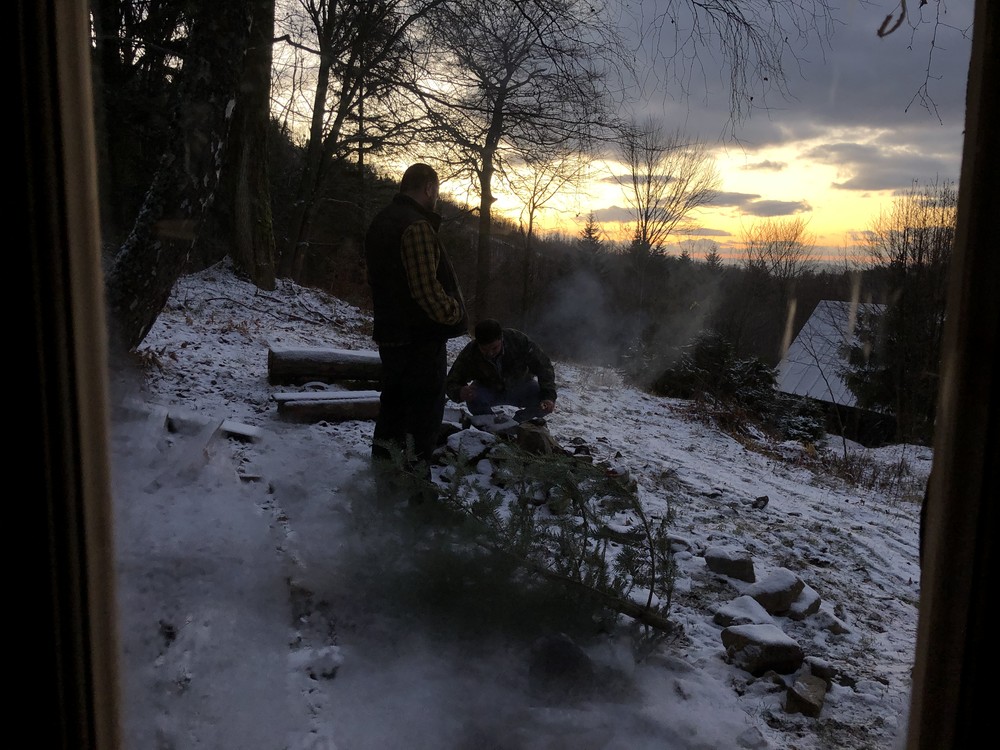 Večerní oheň venku