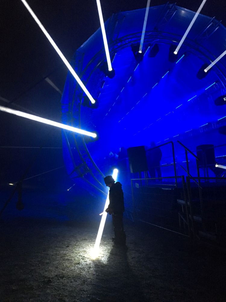 Matýsek a vyfasované světelné tyčinky