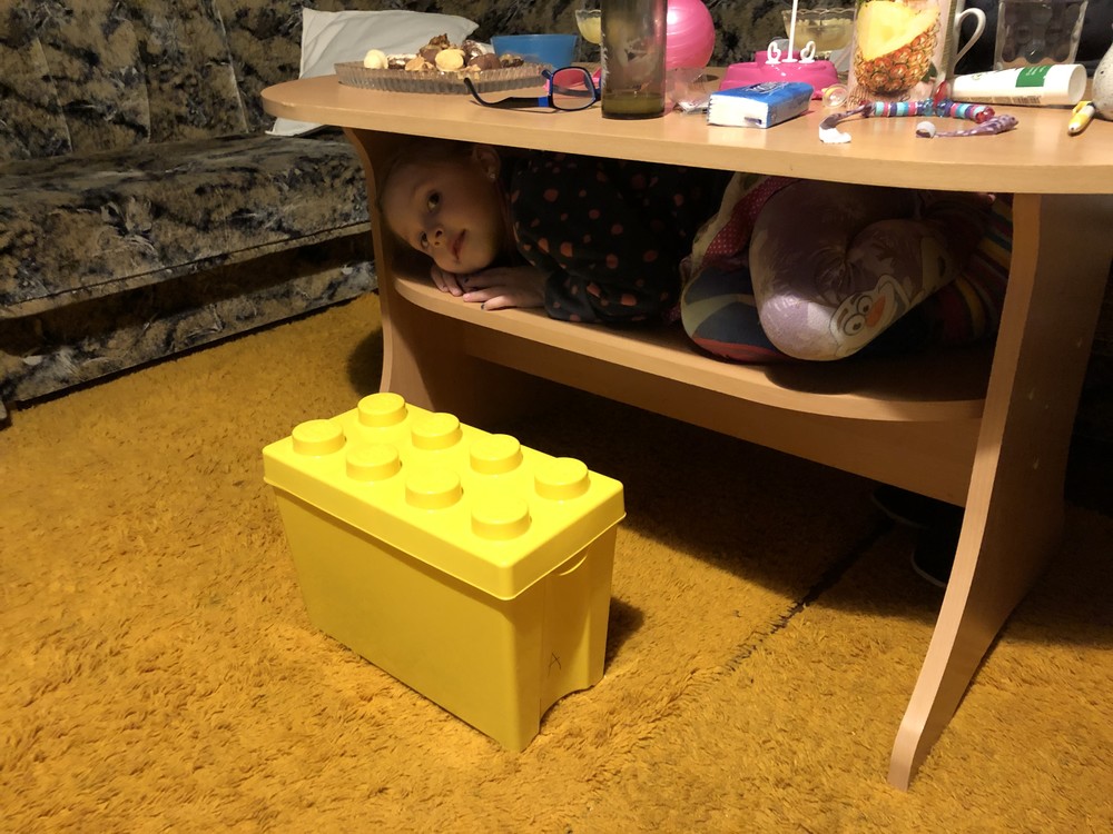 A jsme v Třinci, Áďa ve svém pelíšku