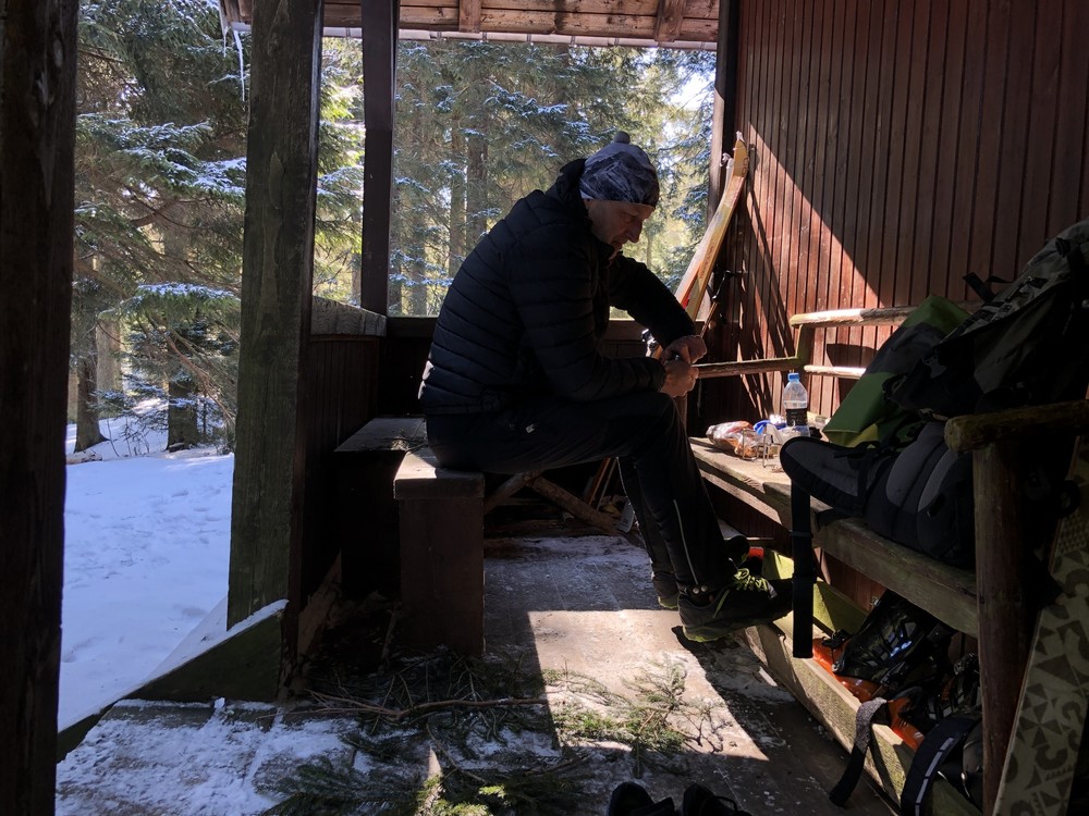 Laďa zkouší probudit vařič