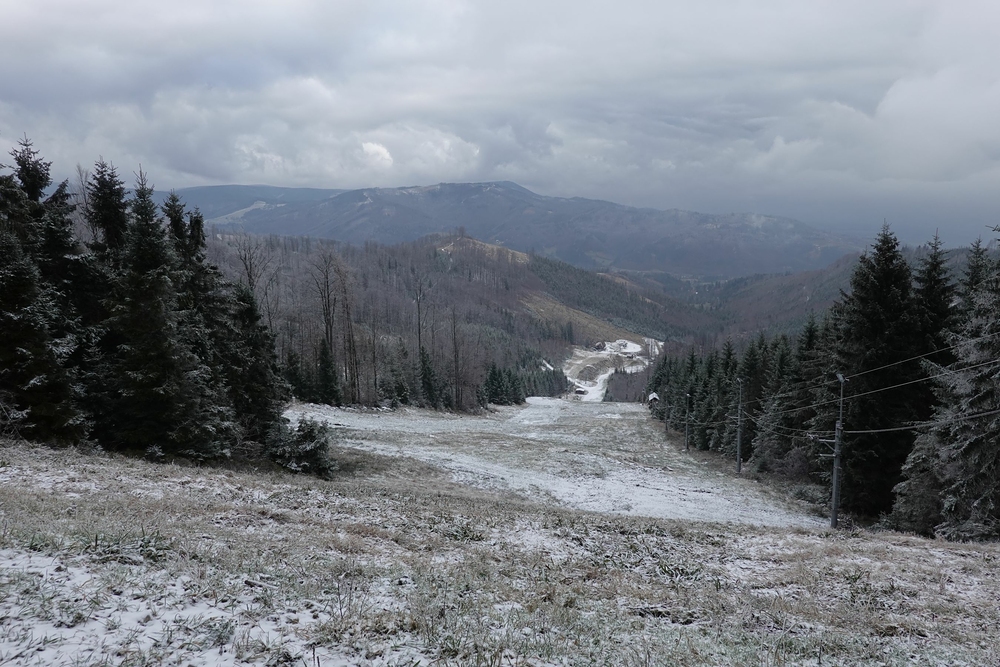 Pohled ze Severky do údolí Lomné