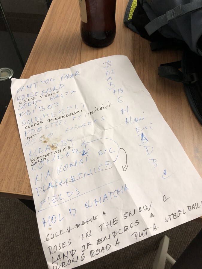 Playlist plný šipek