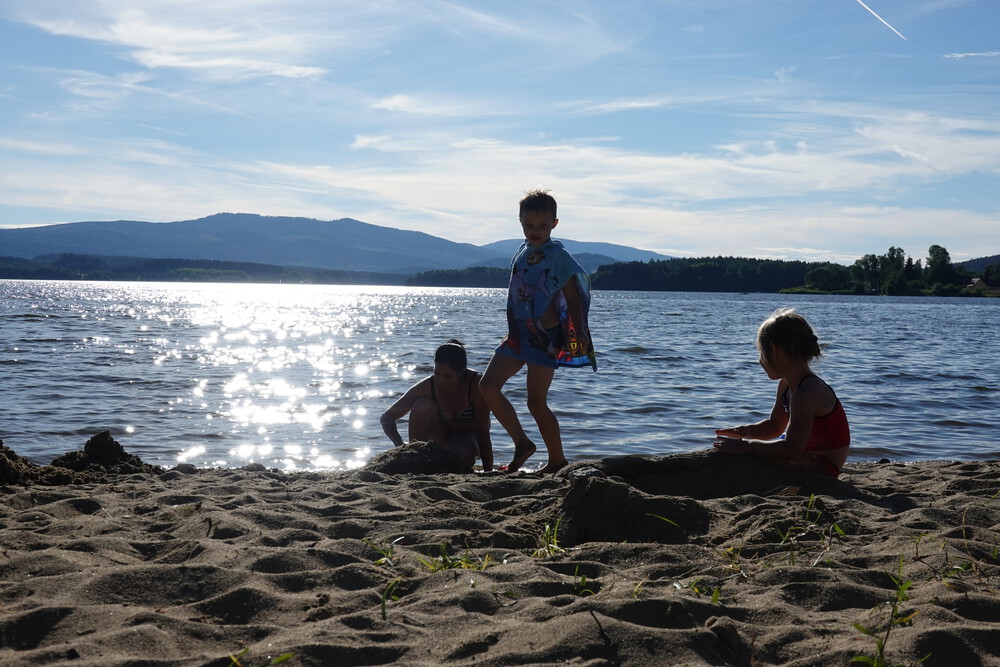 Písek, teplo, krásné výhledy