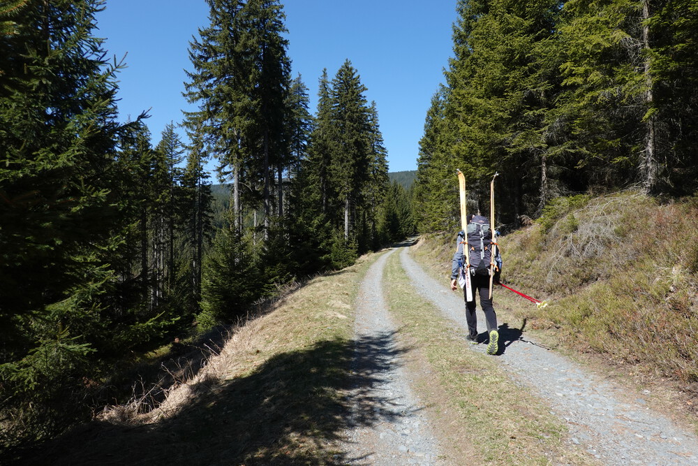 Z Hvězdy po Kapitánské cestě