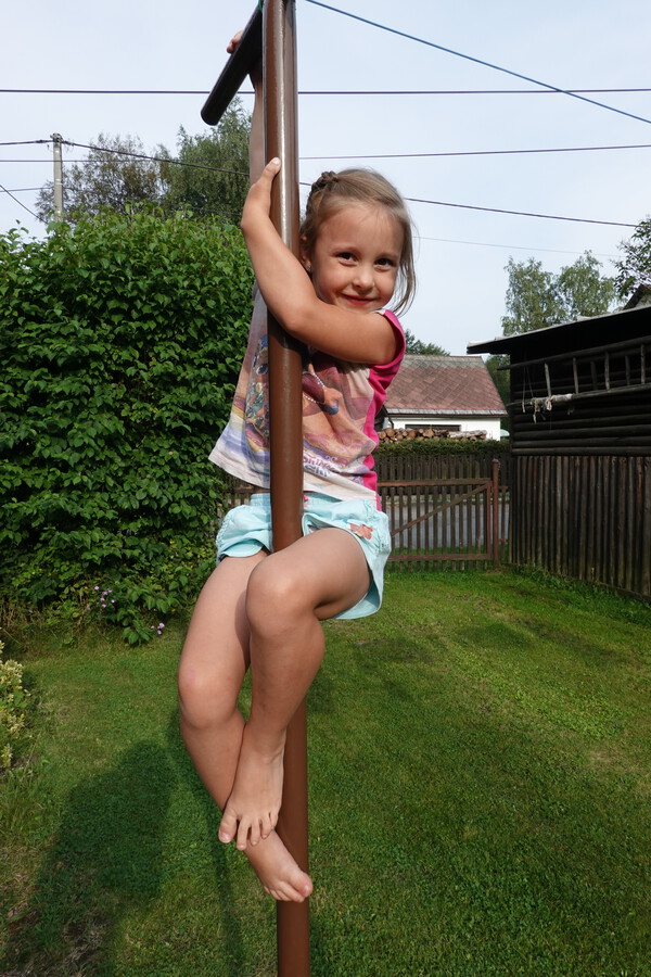 Zvládne vyšplhat na klepač