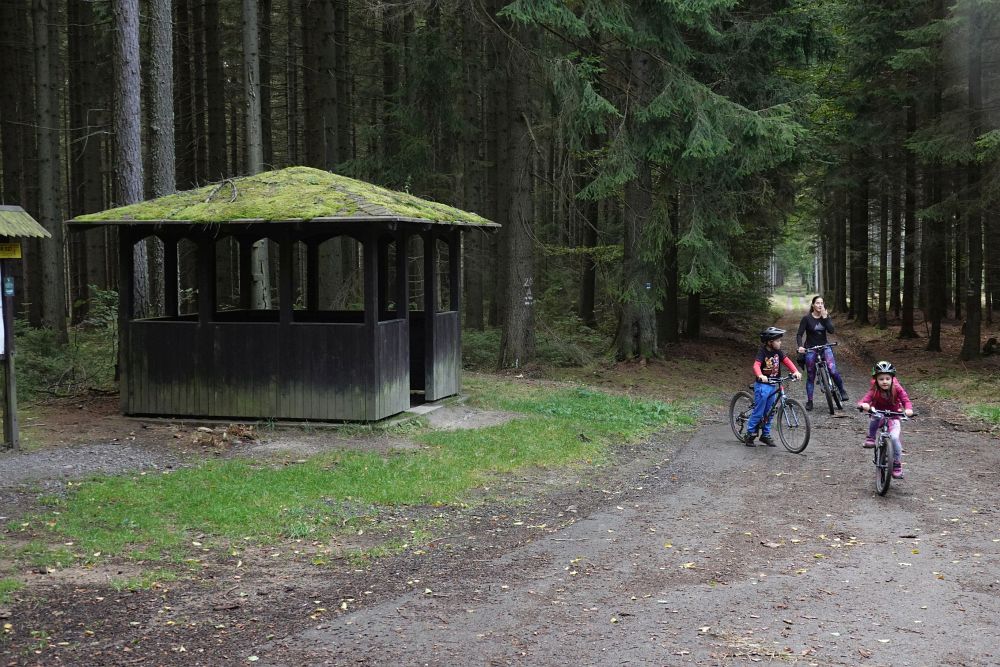 Velká křižovatka, kde měníme plány a obracíme směrem k hospodě