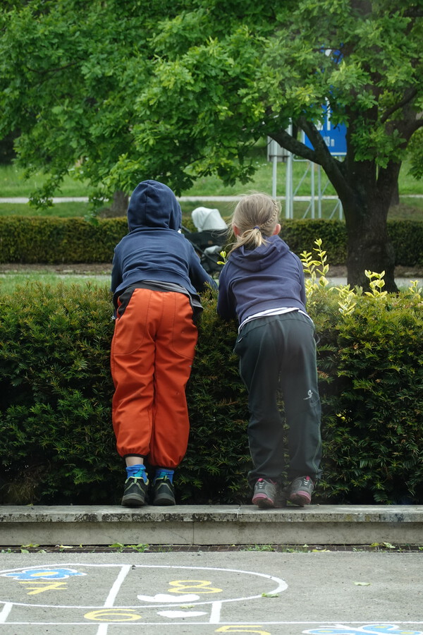 Čekání na oběd ve Žďáru nad Sázavou