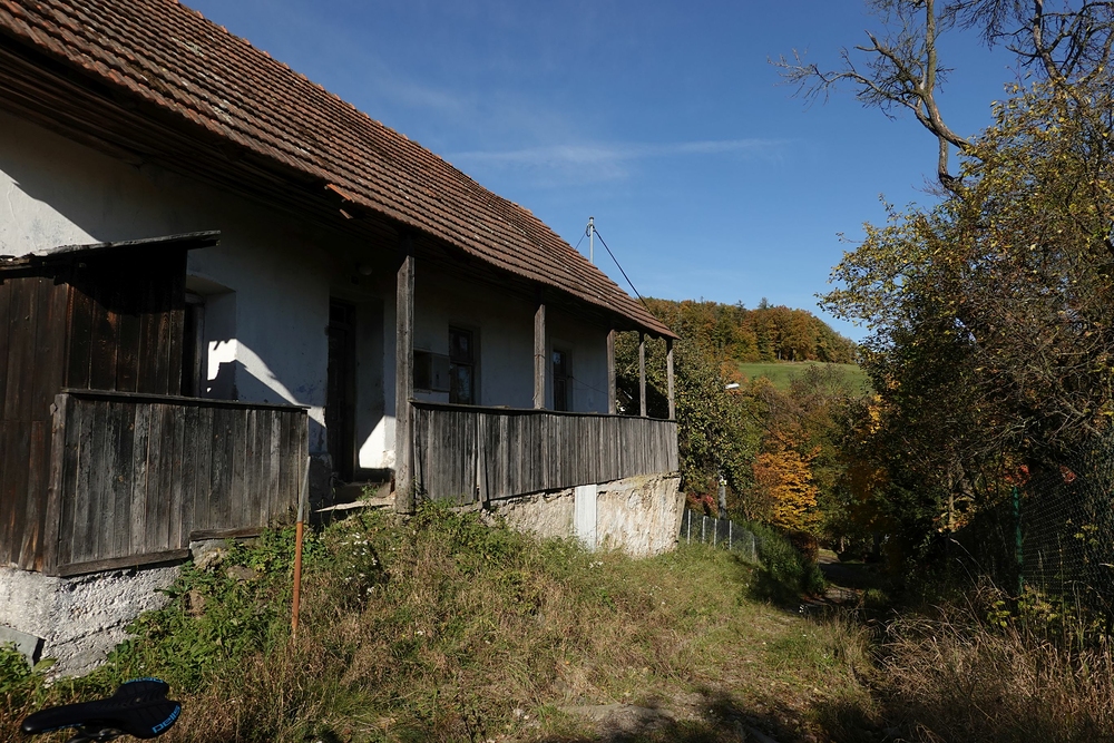Hmm, pěkný výhled z té verandy