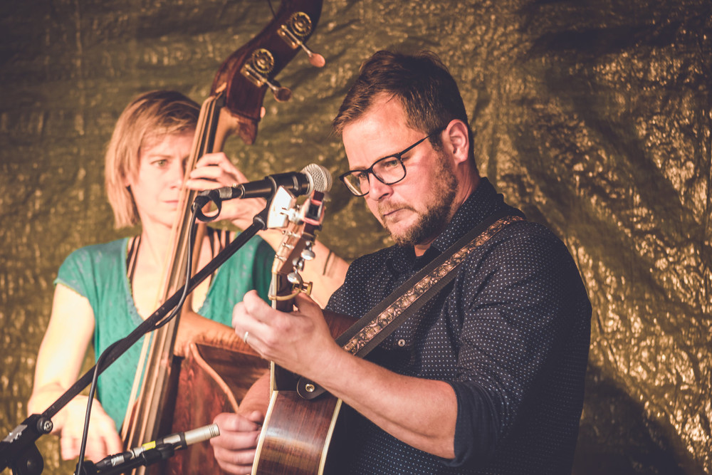 Tom má sólo (foto Zdeněk Koutný)