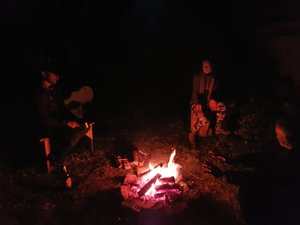Večer tradičně u ohně