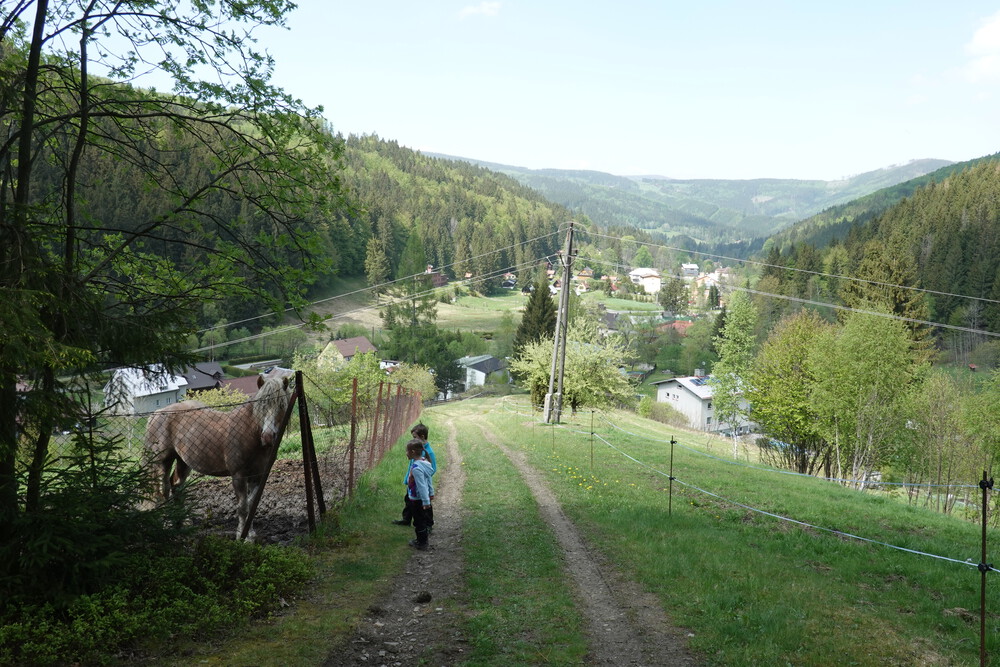 A jsme zpět v Lomné