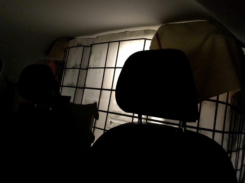 Velká nádrž, která se na milimetry vlezla do auta