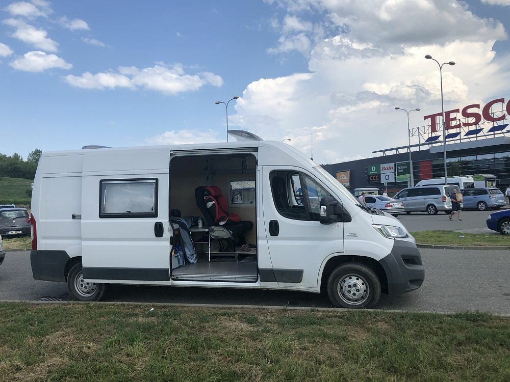 První zastávka je v Brněnském Tescu