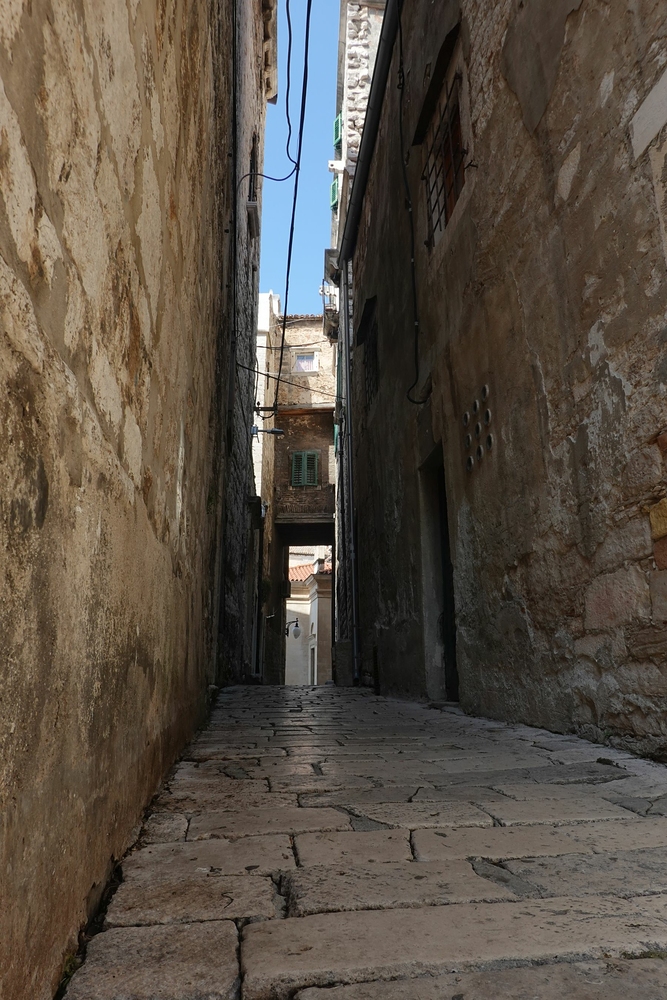 V uličkách Šibeniku