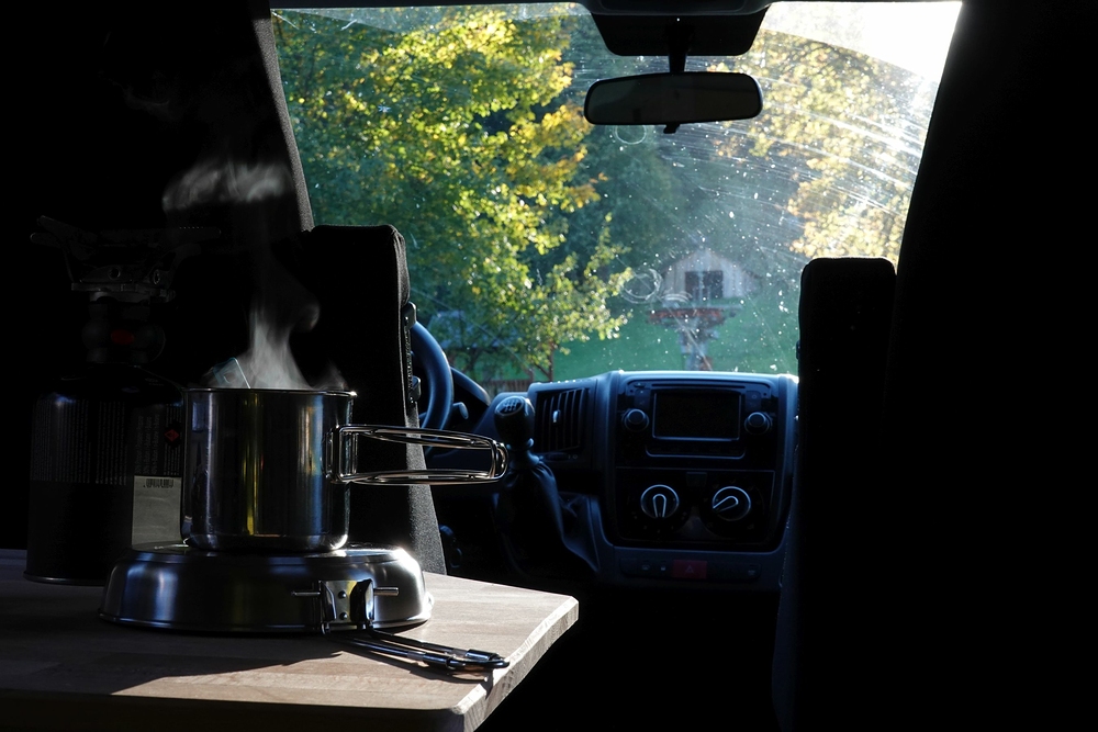 Snídaně ve Františkově před cestou na hřebeny