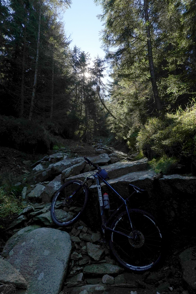 Cyklostezka na hřeben