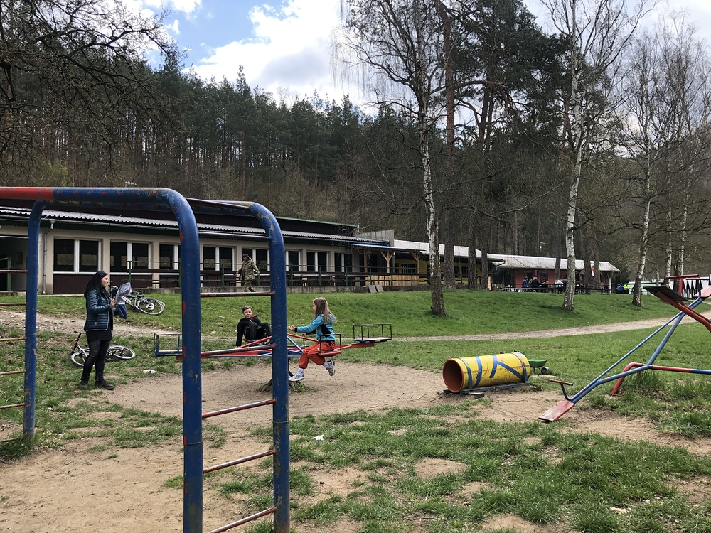 Super zastávka v polo-trampském kempu