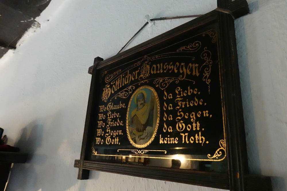 Plná starých zajímavých věcí