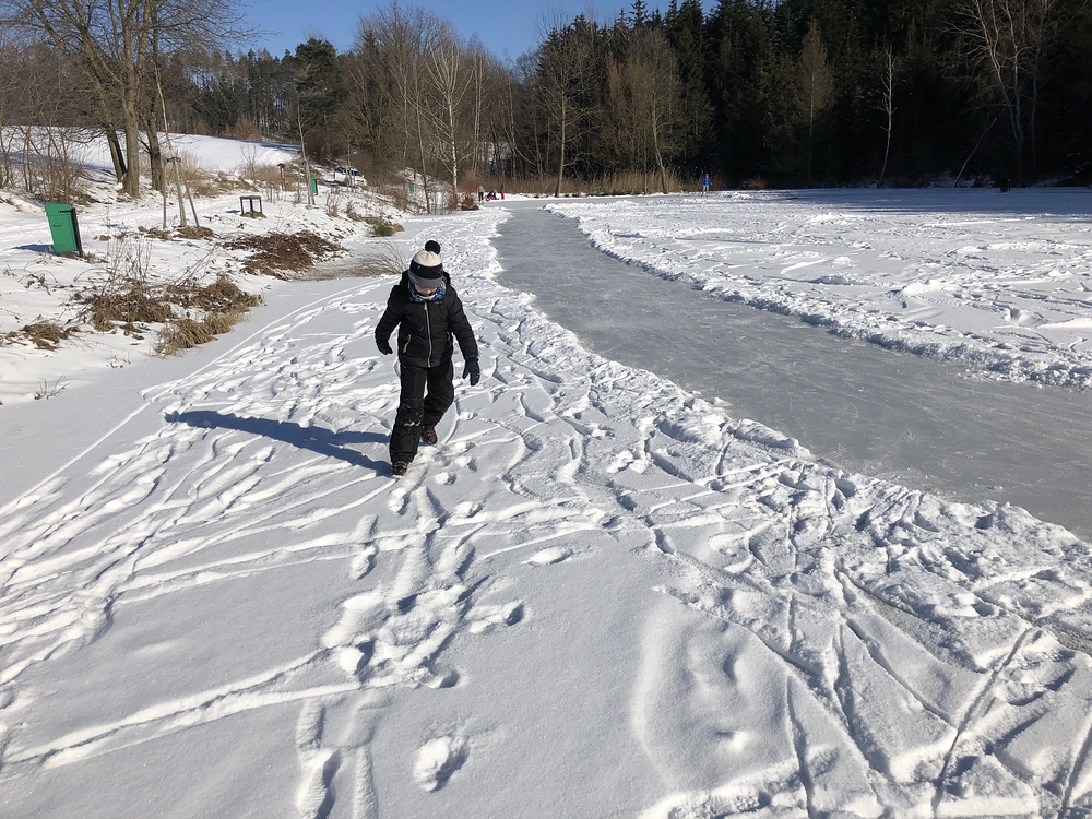 Bruslení v Petrovicích v Moravském krase