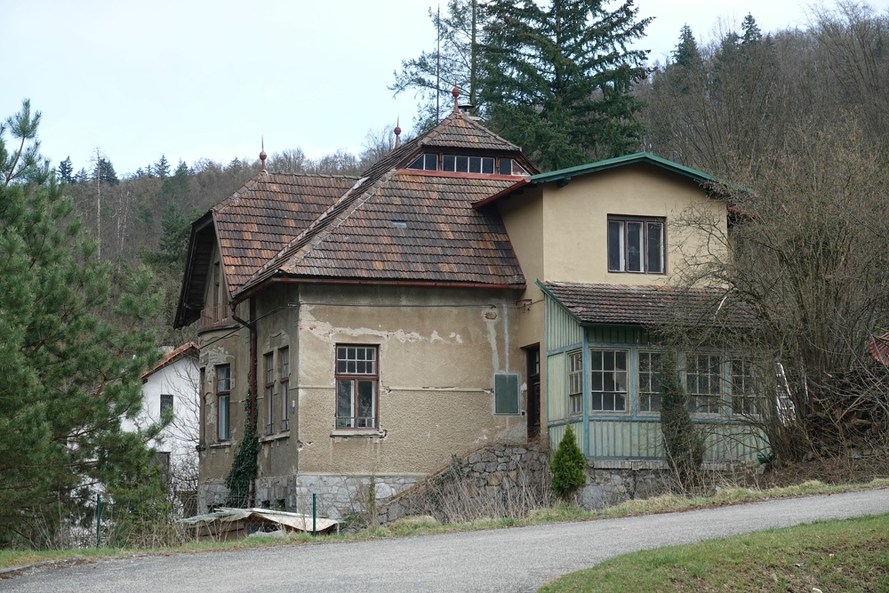 Adamov - další ke kreslení