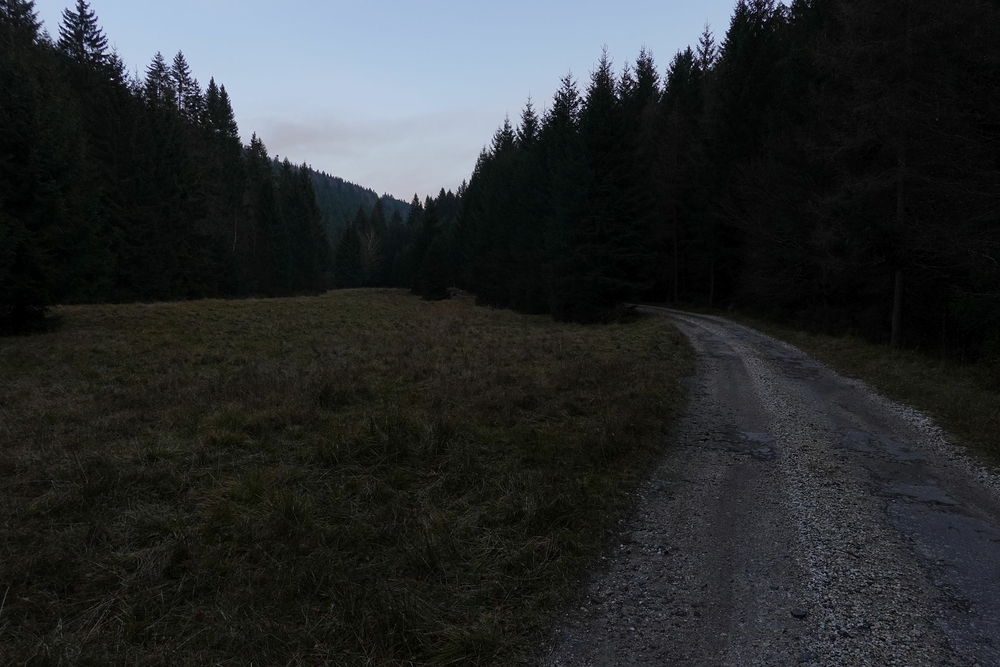 Podél potoka zpátky na hranice