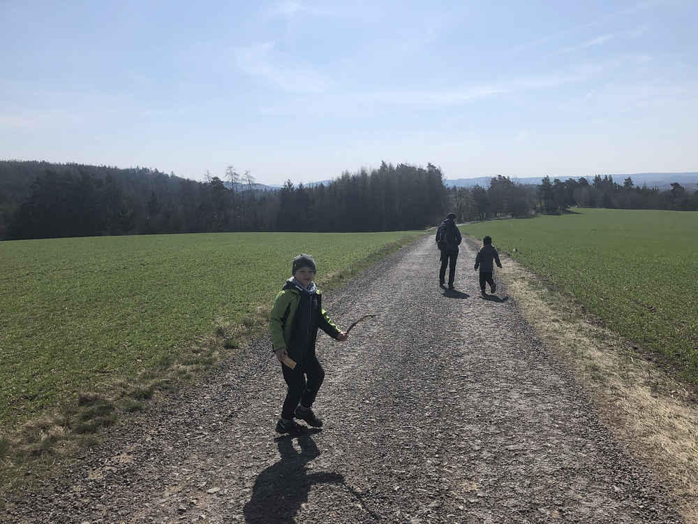 Dva kiláky dolů do údolí