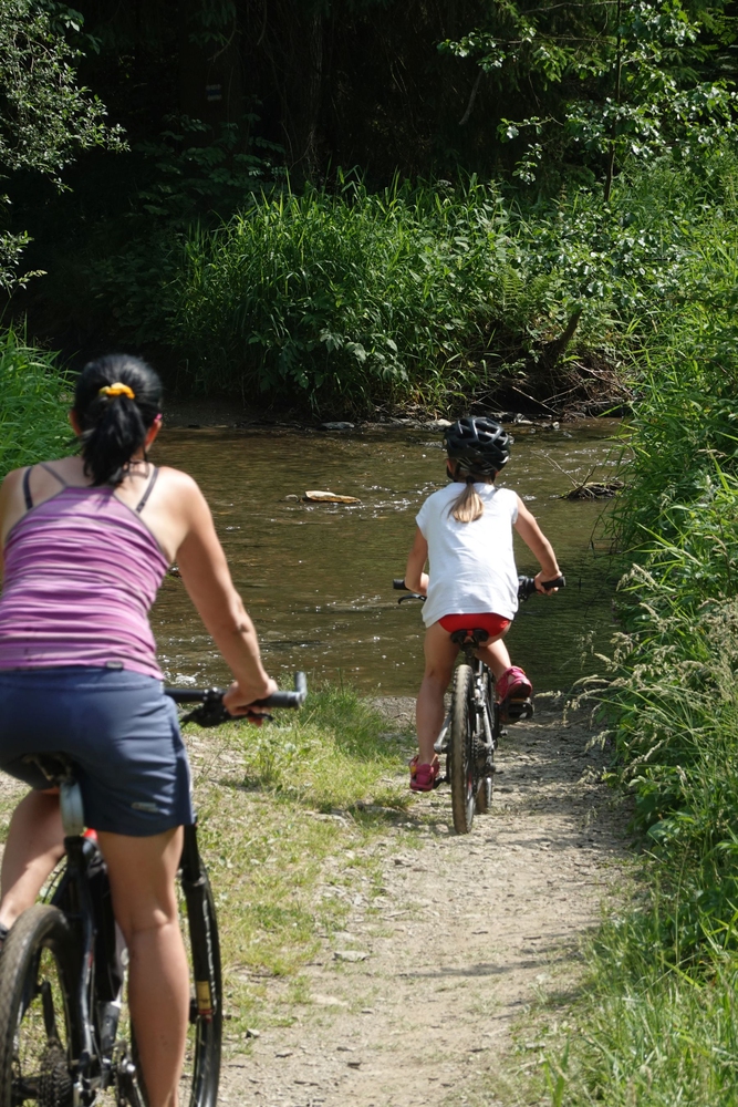 Adélka už taky jezdí