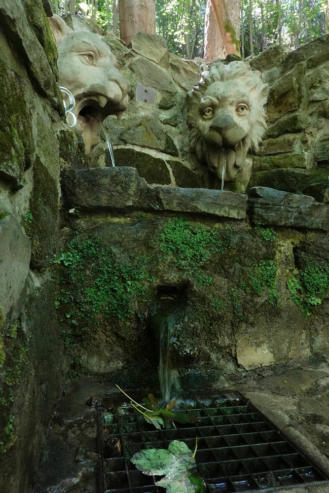 Studánka "U lvích hlav"