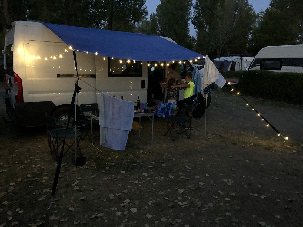 Kemp na břehu Balatonu