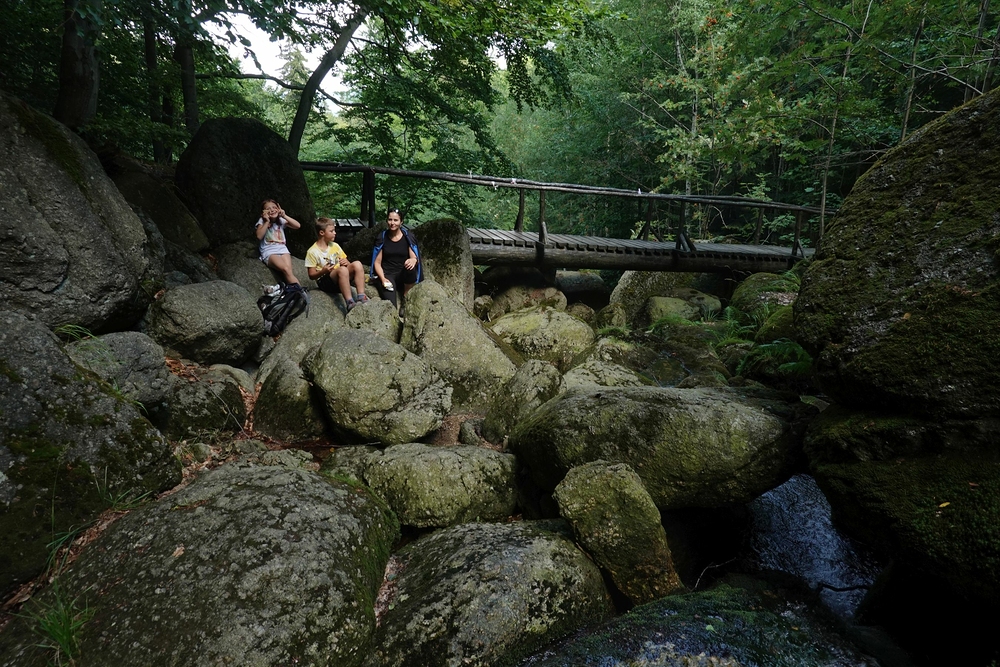 Svačíme pod vodopádem