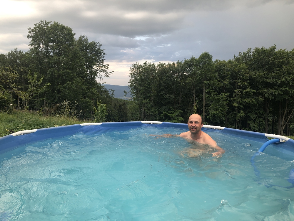 Bazén na Beskydském hřebeni