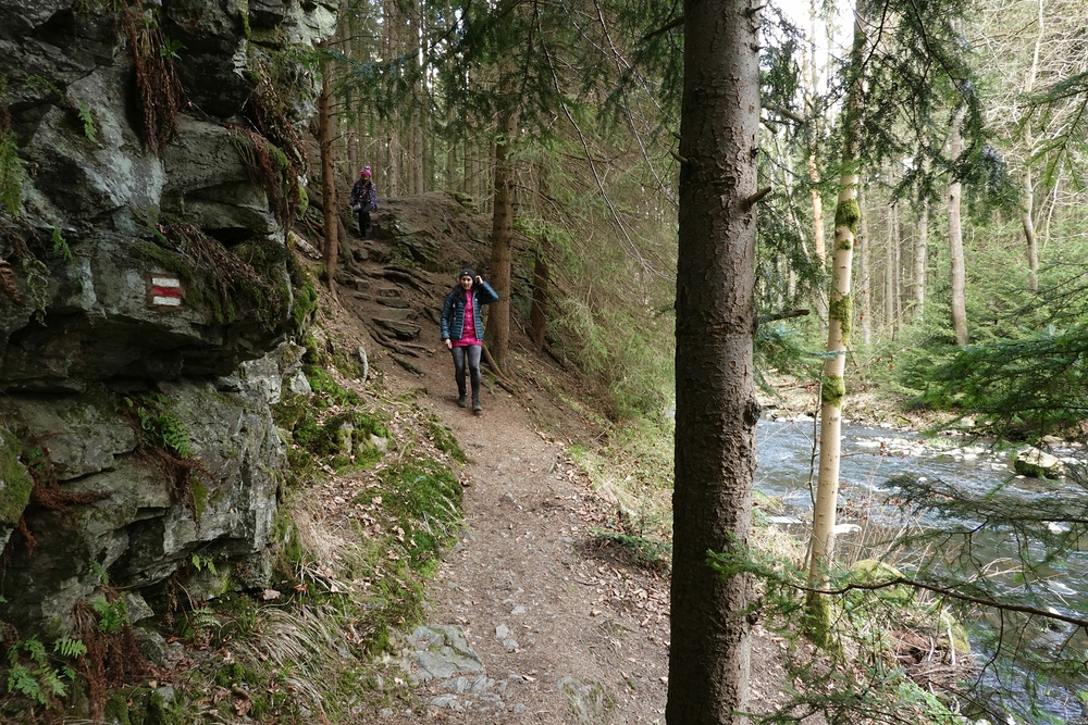 Až k řece Doubravce