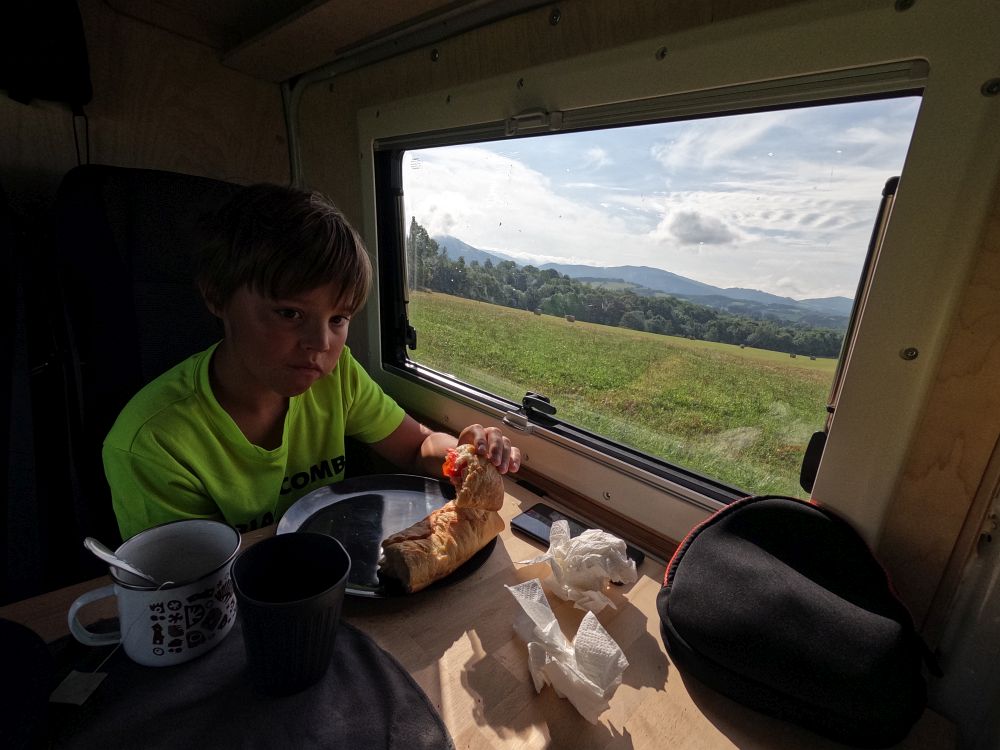 Snídaně před přejezdem