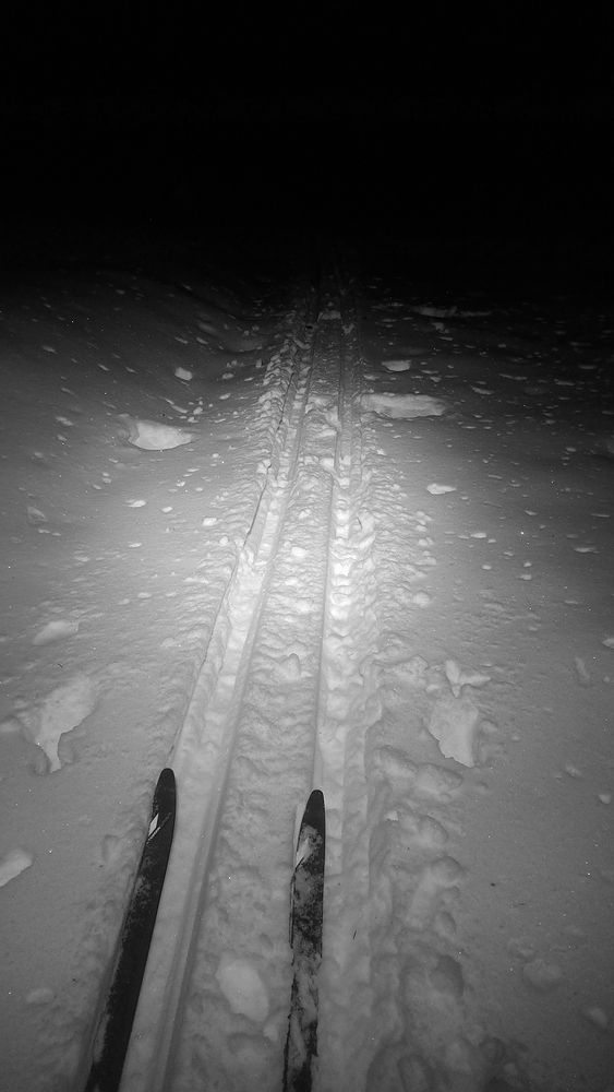 Za Kalužným v pátek v noci