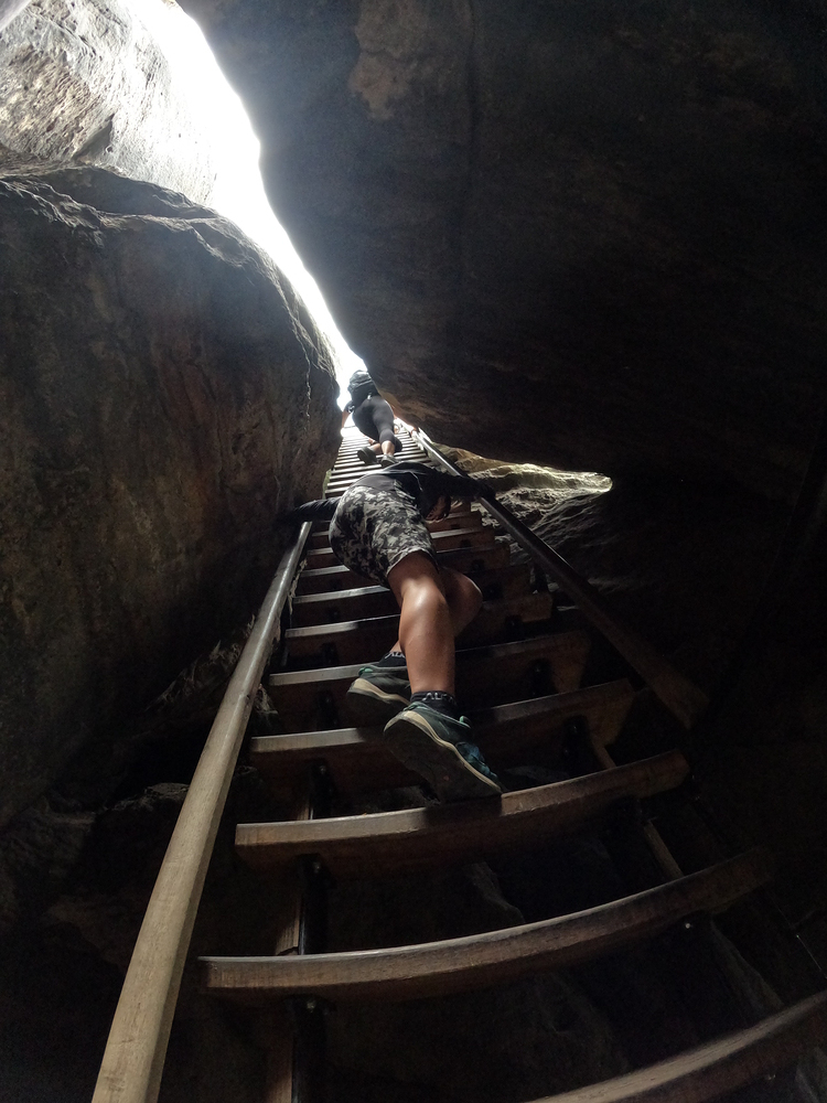 Téměř kolmý žebřík