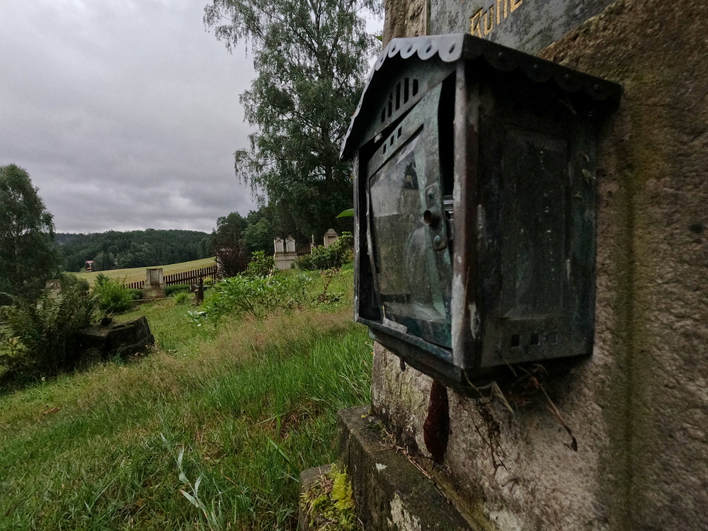 Obnovený německý hřbitov ve Všemilech