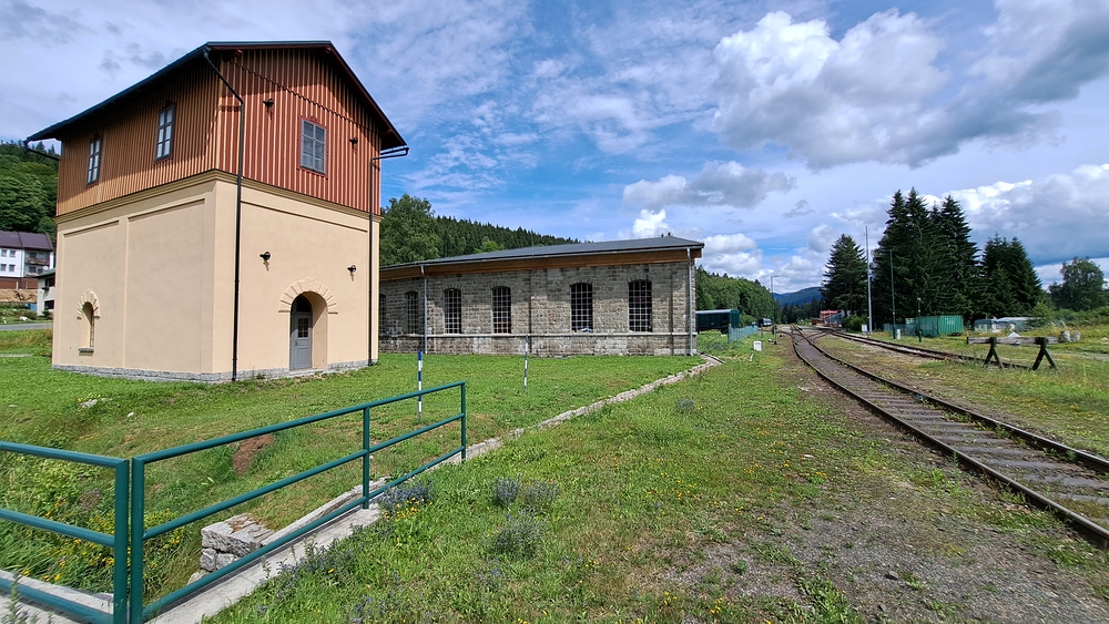 Nádraží v Kořenově