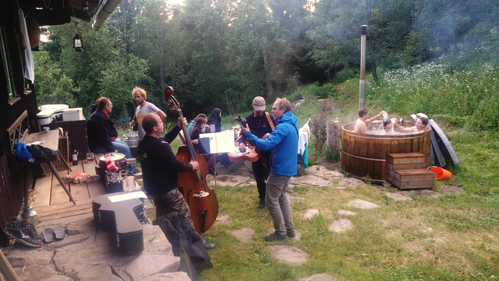 Dobroty, muzika, koupání