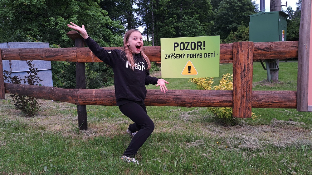 Pátek večer, jsme tady