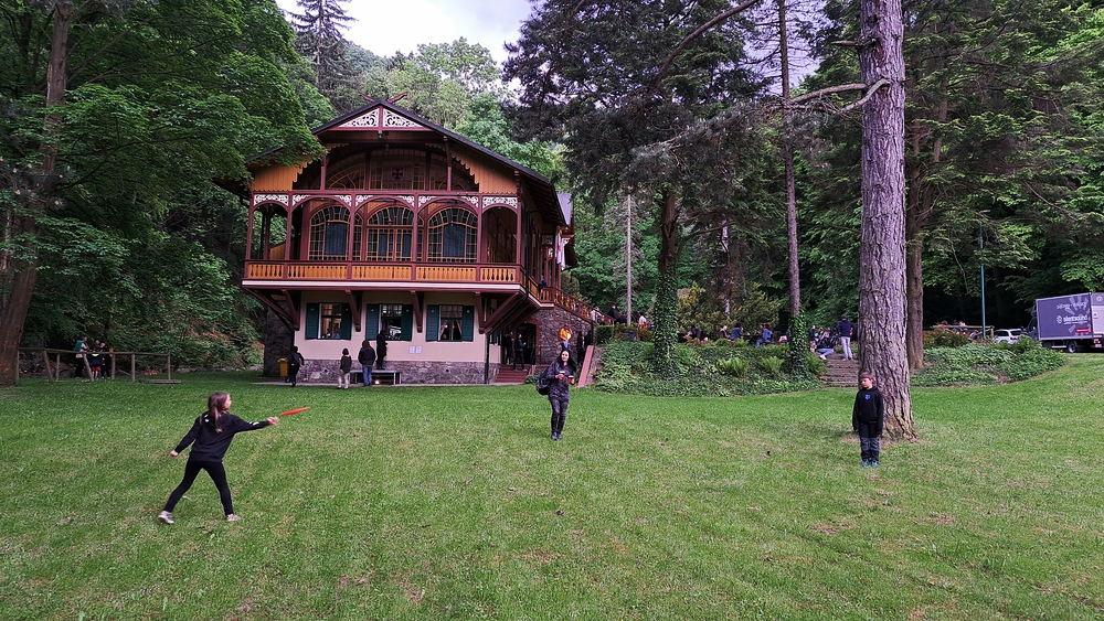 Tančírna, za chvíli to začne